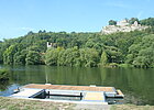 Anlegestelle am Main mit Blick auf Burg